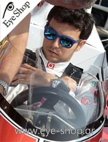  Sergio-Perez wearing sunglasses Rayban 4105 Folding Wayfarer