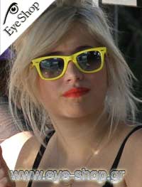  Pixie-Lott wearing sunglasses RayBan 2140 Wayfarer